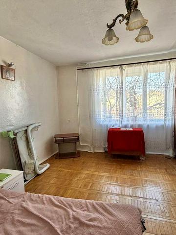 Терміново продається 2-к Чешка, вул.Лукьяна Кобилиці