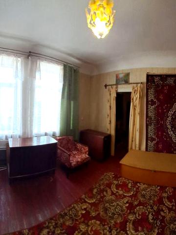 Продається затишна двокімнатна  квартира