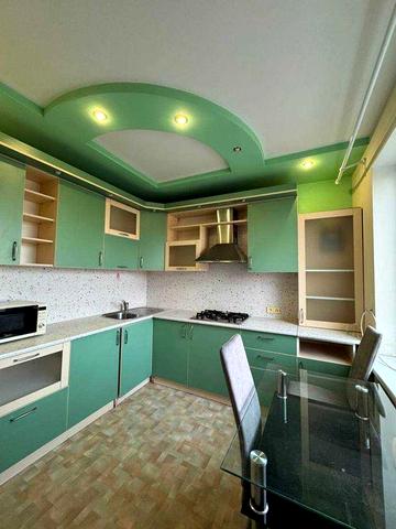 Сдам 3-х комнатную квартиру ЖМ Победа 4,  проспект Героев 4.