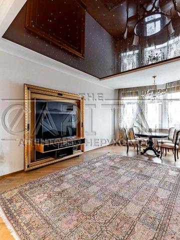 Печерськ, Лесі Українки, 3к (120м2)