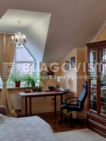 Квартира в клубному будинку центр Шевченківський р-н з ремонтом та меблями