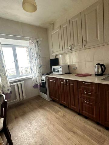 1-кім Гарета Джонса 1 Зоологічна/Дегтярівська метро Лукьянівка