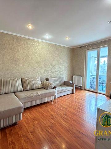 Продаж квартири на 96 кварталі