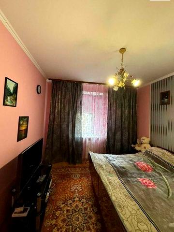 Здається 2к квартира в новобудові на вул. Перфецького