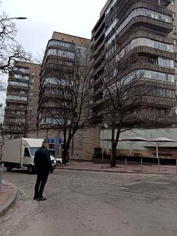 Сдам 1к квартиру в самом центре Грушевского 1