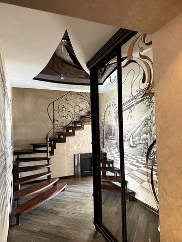 3-кімнатна дворівнева квартира