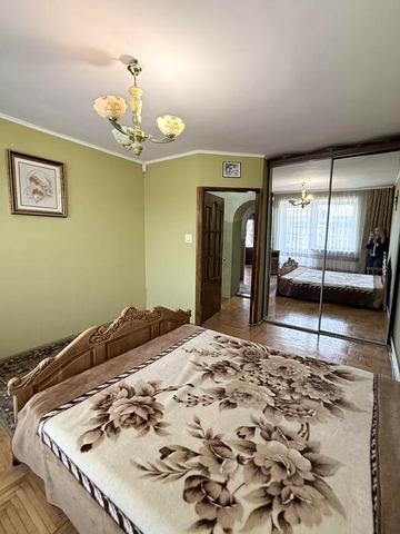 м. Надвірна  3-х кім квартира вул. Грушевського