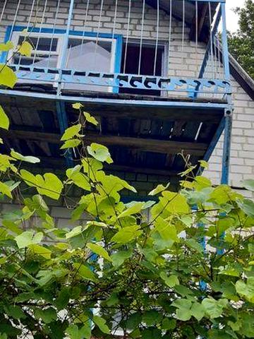 Продаж дачі біля річки