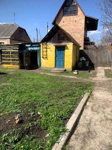 Продаж будинку для даох родин!