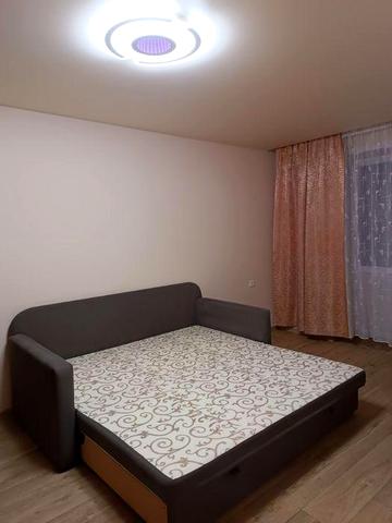 Сдам 2х, комнатную квартиру,пр.Богдана Хмельницкого 11