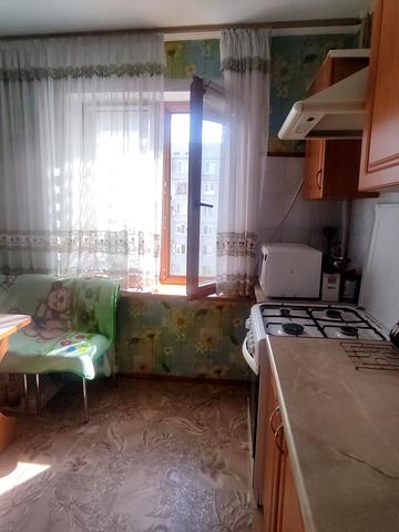 Чарівна вул., 38