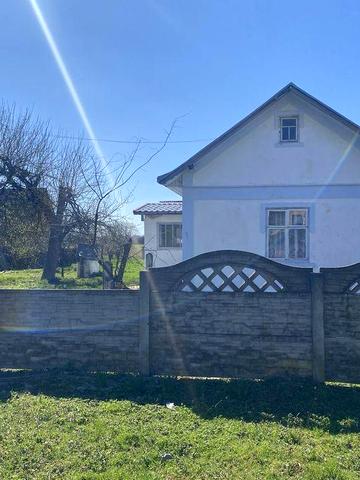Продам Будинок ,земельна ділянка(0.6 гектара) .с.Полтва