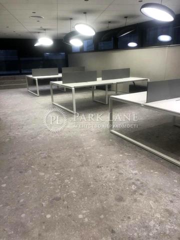 Євгена Коновальця вул. (Щорса), 36-Д