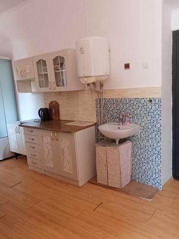 1к.Пимоненка(Січинського)Хлібна, Метро