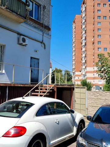 Херсонська вул., 5