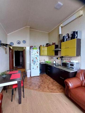 Продаж однокімнатної квартири в с. Чубинське (Бориспільський район), вулиця Яблунева