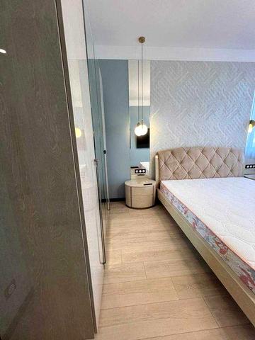 Оренда 2к + кухня студія з виглядом на озеро в ЖК "Парус"