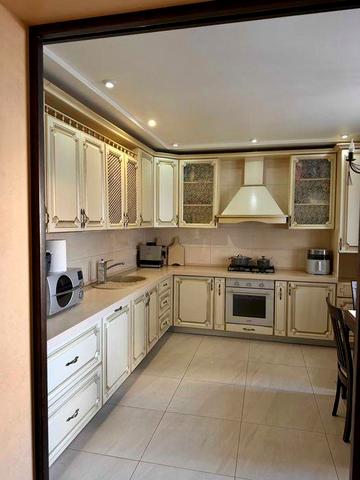 3 кім.-квартира з ремонтом у цегляному будинку ЖК Беркут р-н 12 школи ЖК беркут