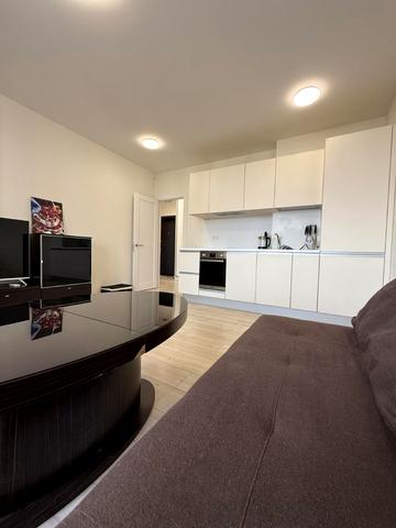 Митрополита Василя Липківського вул. (Урицького), 37-Б