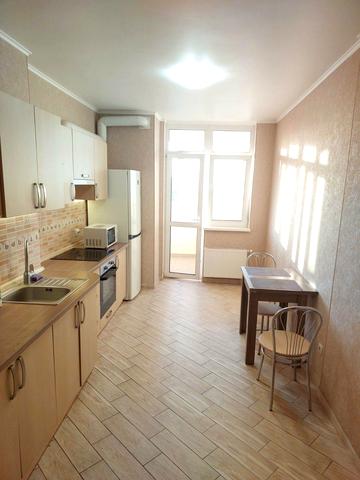 Ревуцького вул., 7-В