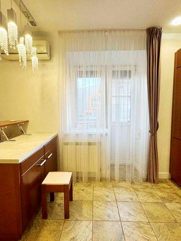 Введенська Поділ Подол Контрактова площа