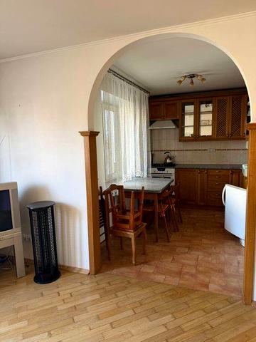 Довгострокова оренда 4х кімнатної квартири Татарская,21