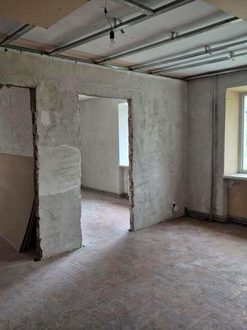 Продаж 4 к. квартири