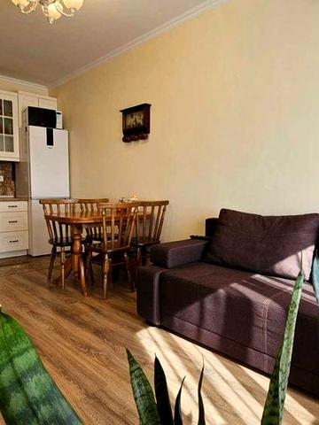 1к. кухня-вітальня, комора. 15хв. пішки до м. Академгородок!