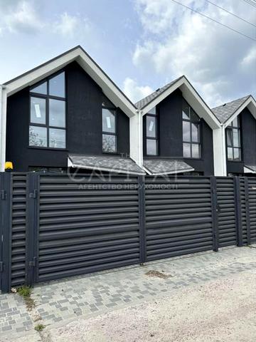 Пономарьова вул., 22