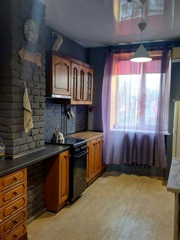 Аренда 2х-комнатной квартиры.  Площадь  Свободы.  Можно военным