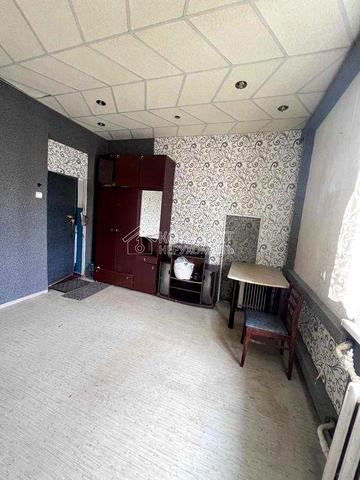 Продается 1комнатна в доме гостинного типа