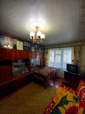 ПРОДАМ 2ком.кв 2/5 с ПОДВОРКИ м ХОЛОДНАЯ Гора 8-км