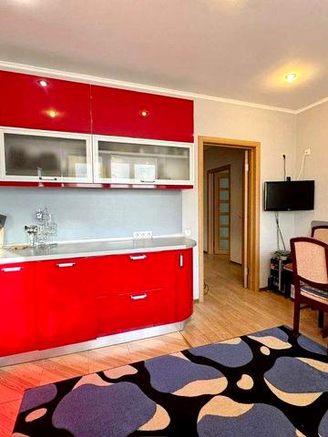 Велика 2К Квартира в будинку з газом. Вишгород. Центр!