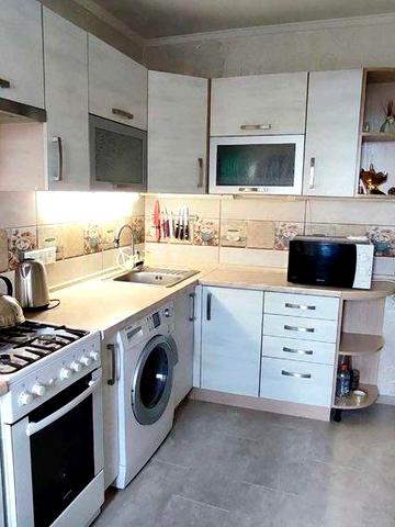 Здається в оренду 2-кімнатна квартира за адресою вул. Джерельна,8 (бічна вул. Хімічної)