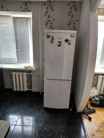 Сдам 2х комнатная квартира. По проспекту соборний. Район анголенко.