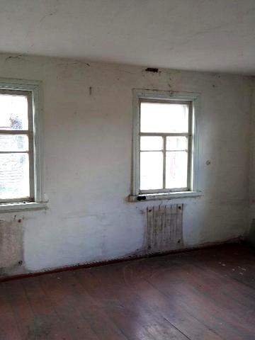 Продам дом с земельным участком город Семеновка Черниговская обл.