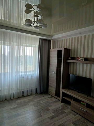 Сдам 3-4 к комн комнатную кв-ру 13000