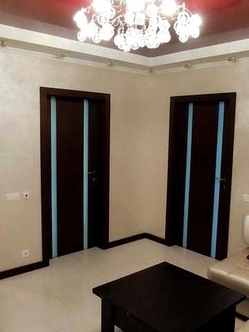 Оболонь ( метро = 800 м.), вул. Йорданська ( Лайоша Гавро ) 9 Є, вид на  озеро .