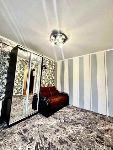 Малишка 27, 1к ГАЗ, невисокий поверх. м Чернігівська 5хв, можна з тваринкою