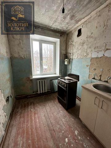 "Продаж 1к. квартири, 5/5 пов., 30.20 м², Новомиколаївка