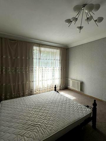 Новонаводницька вул. (Лаврська), 4/6