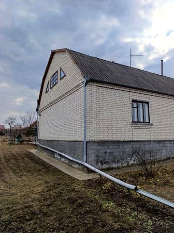 Продаж цегляного будинку Деражня