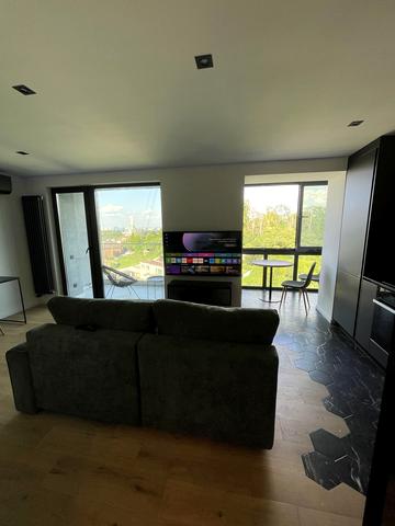 Ломаківська вул. (Мічуріна), 4