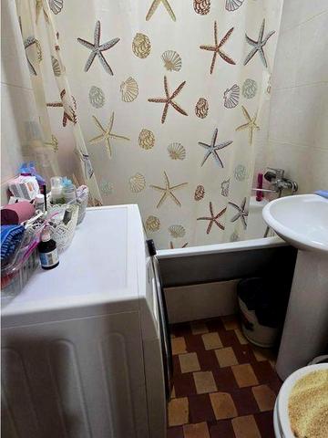 Продам 1 комнатную  квартиру р-н Калиновой