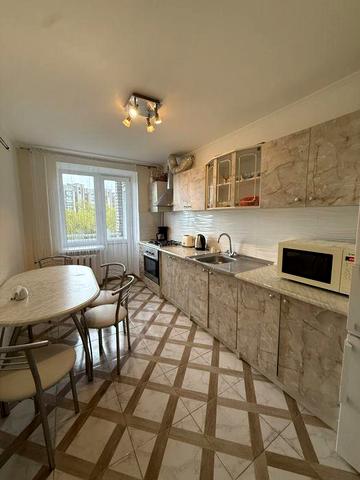 Оренда 4кім квартири вул. Патона р-н Виговського