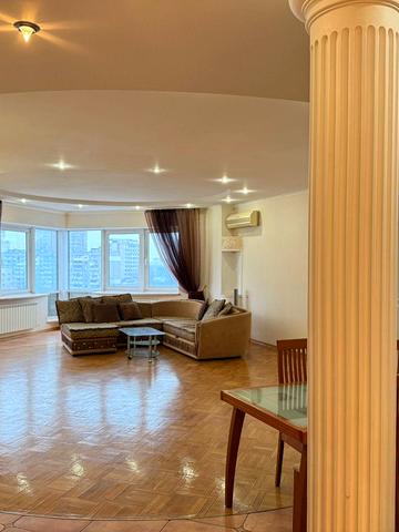 Лєскова вул., 1-А