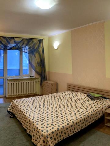 Княжий Затон вул., 11