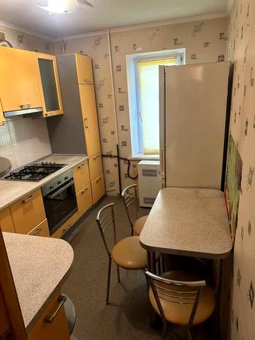 Продам 3к квартиру район автовокзала  ул. Ивана  Богуна, Желтые воды