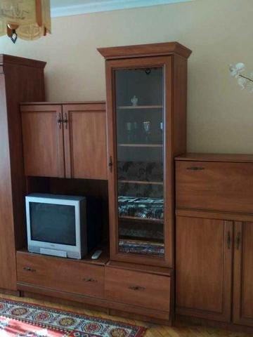 Ризька. метро Дорогожичі Сдам 1 кімнатну квартиру.