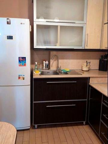 Здам 3 кім кв на Довженка